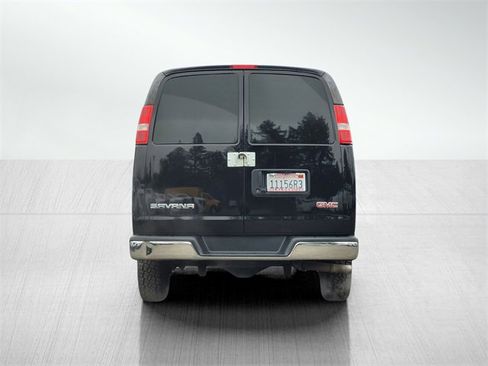Used 2023 GMC Savana 3500 Extended w/ Driver Convenience Package image 6