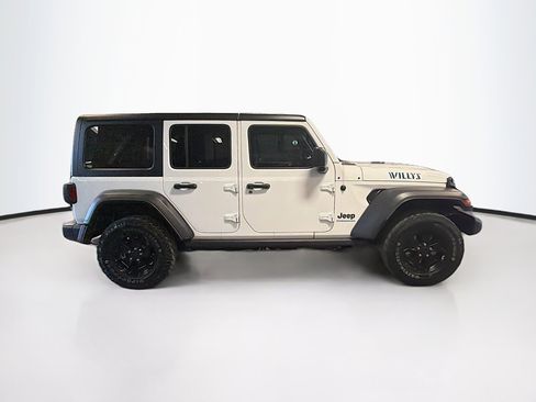 Used 2023 Jeep Wrangler Unlimited image 10
