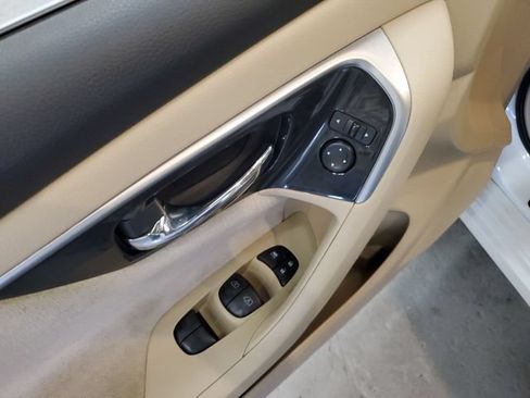 Used 2013 Nissan Altima 2.5 SV w/ 2.5SV Convenience Pkg FWD image 13