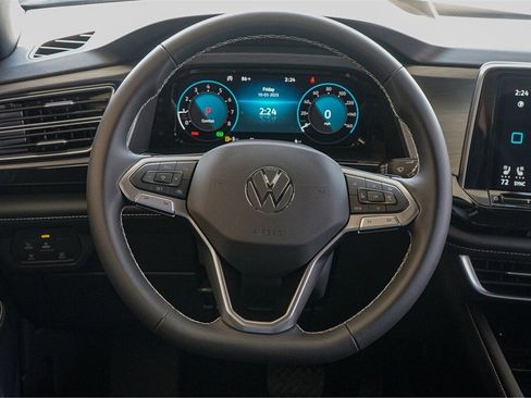 New 2026 Volkswagen Atlas Cross Sport SE image 24