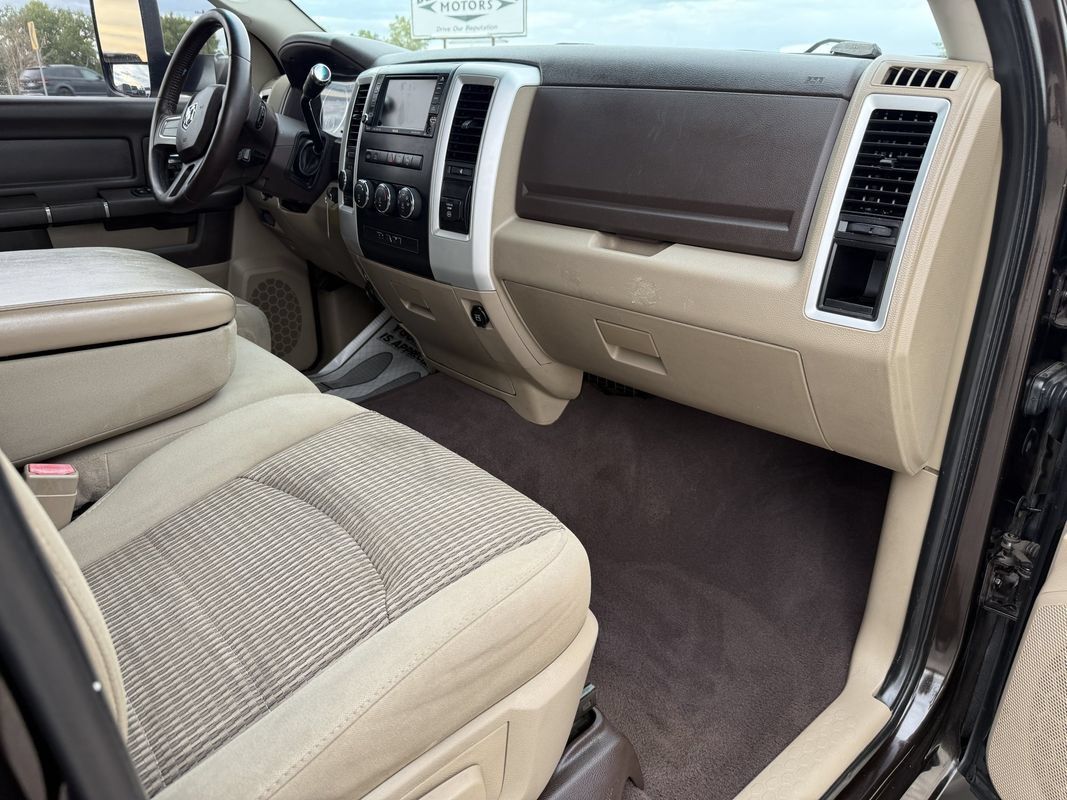 Used 2011 RAM 3500 SLT w/ Luxury Group AWD/4WD image 14