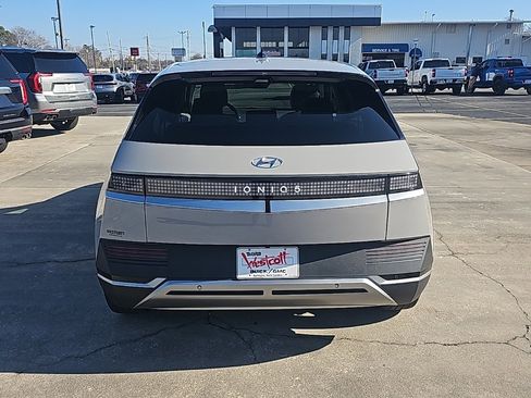 Used 2022 Hyundai Ioniq 5 SEL image 5