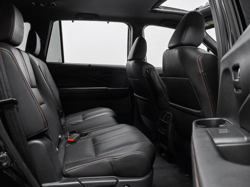 Used 2022 Honda Pilot TrailSport image 23