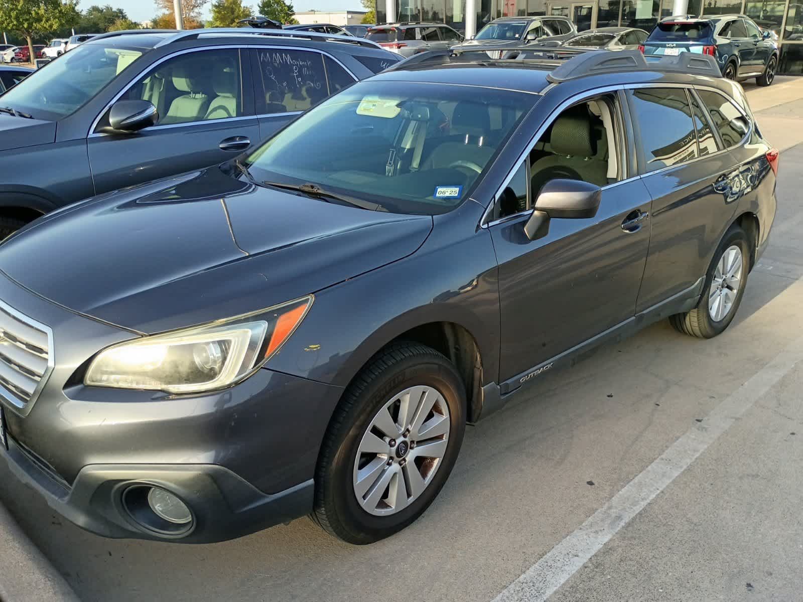Used 2016 Subaru Outback 2.5i Premium AWD/4WD image 1