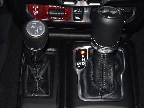 Used 2024 Jeep Wrangler Unlimited Rubicon image 20