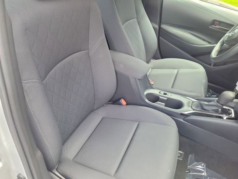 Used 2023 Toyota Corolla LE FWD image 17