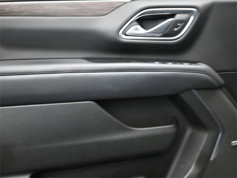 Used 2022 Chevrolet Tahoe LT w/ Luxury Package image 11