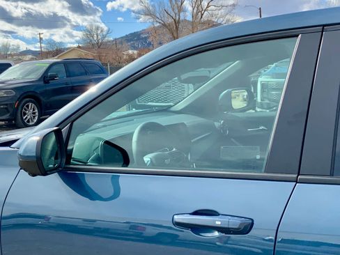 New 2026 Chevrolet Equinox LT w/ Safety and Technology Package FWD image 11