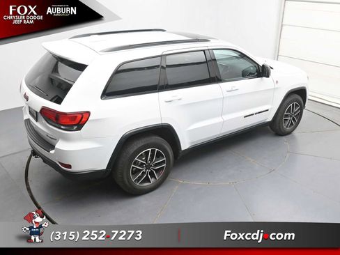 Used 2020 Jeep Grand Cherokee Trailhawk AWD/4WD image 34