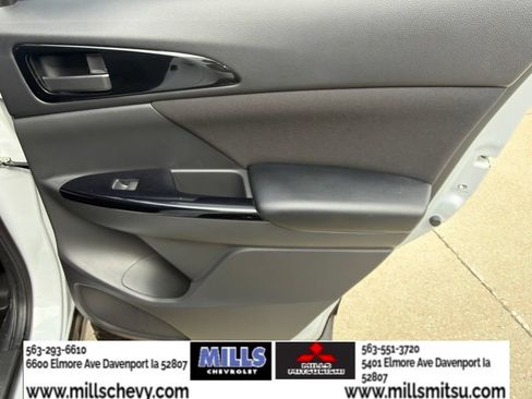 Used 2024 Mitsubishi Eclipse Cross LE AWD/4WD image 24