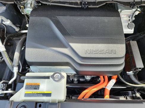 Used 2025 Nissan Leaf S FWD image 15