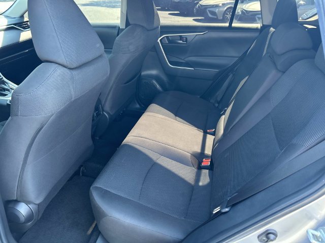 Used 2024 Toyota RAV4 LE FWD image 17