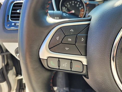 Used 2018 Jeep Compass Limited w/ Navigation Group image 30