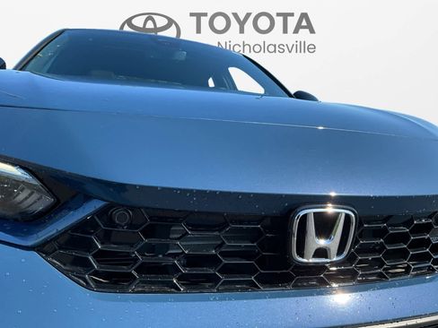 Used 2025 Honda Civic Sport Touring image 10