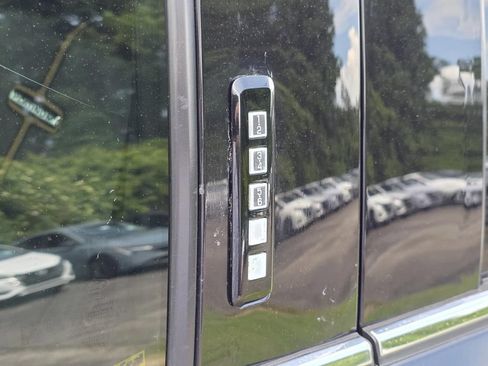 Used 2021 Ford F150 Platinum w/ Equipment Group 701A High AWD/4WD image 40