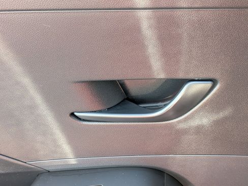 Used 2025 Hyundai Kona SEL FWD image 27