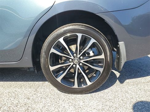 Used 2019 Toyota Corolla SE image 9
