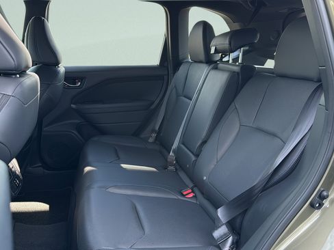 Used 2025 Subaru Forester Limited image 24