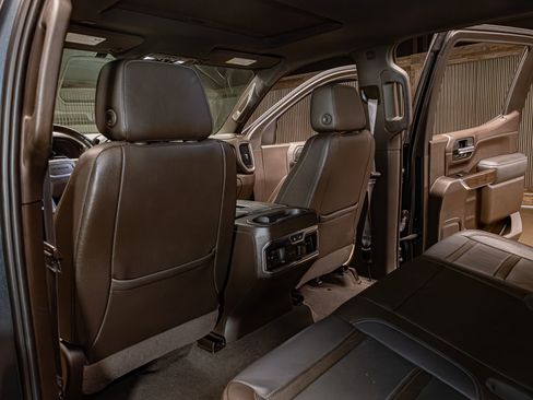 Used 2019 GMC Sierra 1500 Denali w/ Denali Ultimate Package AWD/4WD image 23
