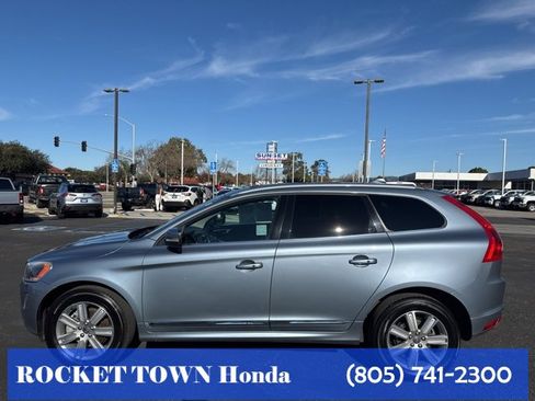 Used 2017 Volvo XC60 T5 Inscription w/ Preferred Option Package image 7