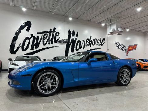 Used 2010 Chevrolet Corvette Coupe w/ Preferred Equipment Group image 1