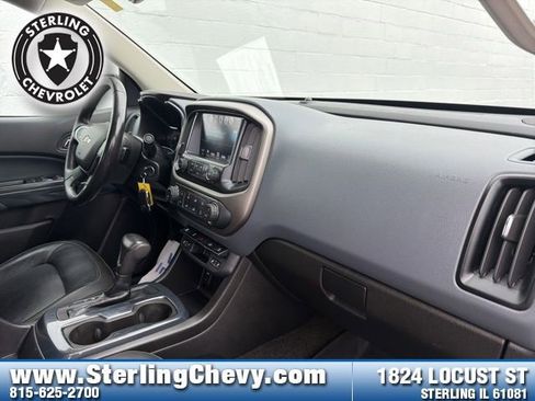 Used 2018 Chevrolet Colorado Z71 AWD/4WD image 11
