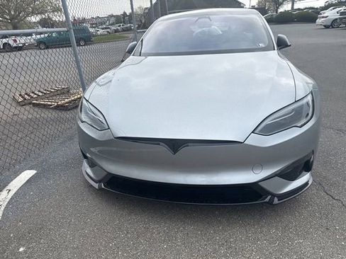 Used 2026 Tesla Model S Plaid image 4