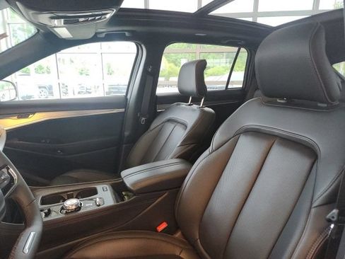 Used 2024 Jeep Wagoneer Launch Edition AWD/4WD image 24