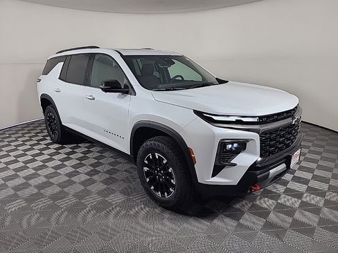 New 2026 Chevrolet Traverse Z71 w/ Driver Confidence Package image 1