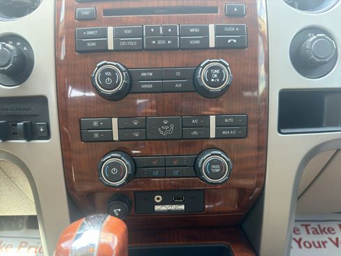 Used 2010 Ford F150 Lariat AWD/4WD image 15