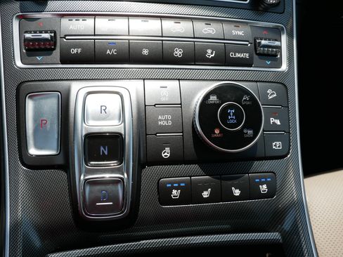 Certified 2023 Hyundai Santa Fe Limited AWD/4WD image 24