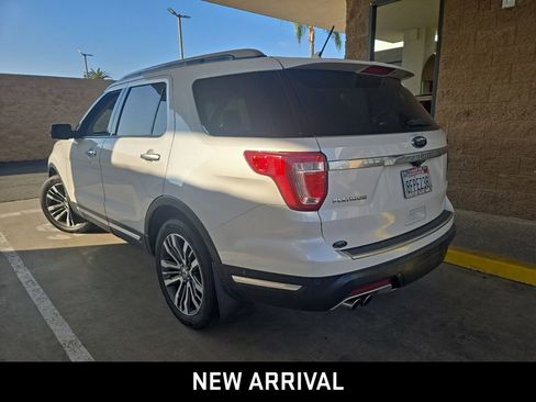 Used 2018 Ford Explorer Platinum image 4