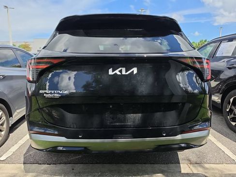 Certified 2026 Kia Sportage SX FWD image 5