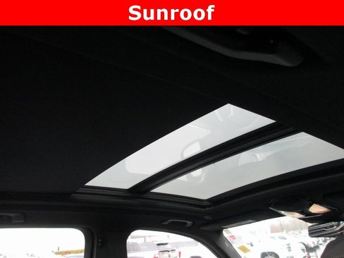 Used 2024 BMW X5 xDrive40i w/ Premium Package image 16