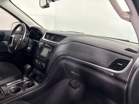 Used 2016 Chevrolet Traverse LT AWD/4WD image 35