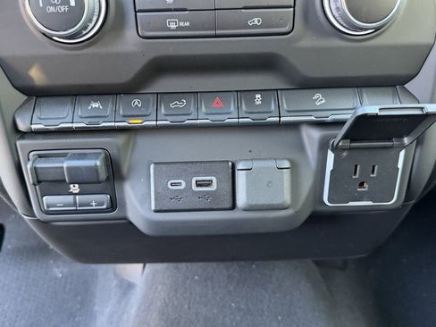 Certified 2025 Chevrolet Silverado 1500 Custom Trail Boss AWD/4WD image 22