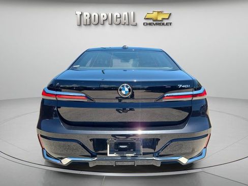 Used 2023 BMW 740i RWD image 4