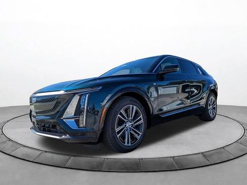 New 2026 Cadillac Lyriq Premium Luxury image 7