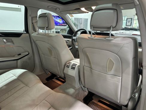 Used 2014 Mercedes-Benz E 550 4MATIC Sedan w/ Premium 1 Package image 53