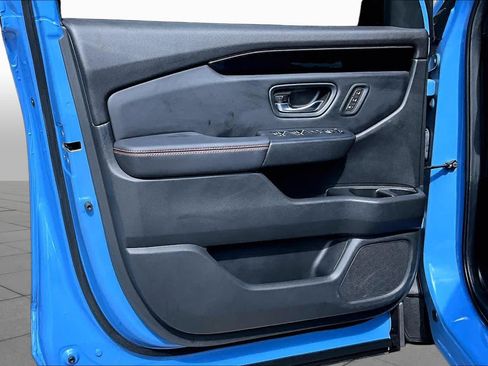 Used 2024 Honda Pilot TrailSport image 26