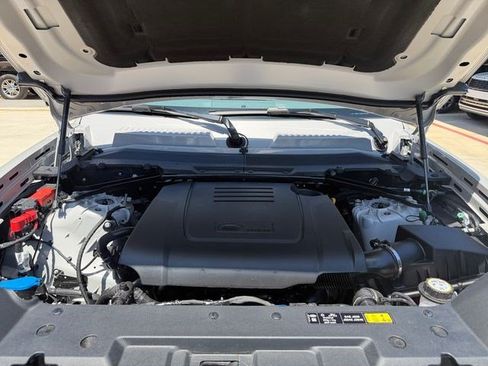 New 2026 Land Rover Defender 110 S AWD/4WD image 19