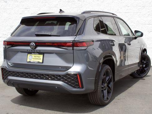 New 2026 Volkswagen Tiguan SE R-Line AWD/4WD image 8