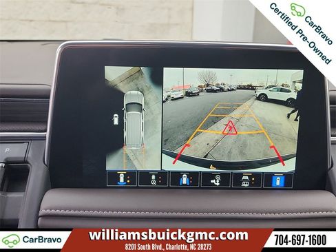 Used 2023 GMC Yukon SLT w/ SLT Premium Package image 16