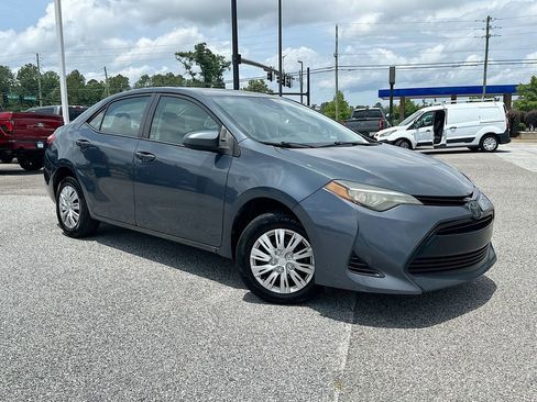 Used 2017 Toyota Corolla L FWD image 1