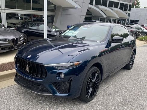 New 2024 Maserati Levante Trofeo image 2