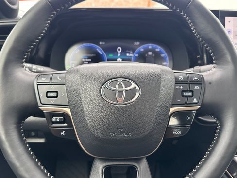 Used 2024 Toyota Crown Platinum image 26