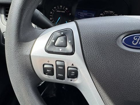 Used 2013 Ford Edge SE FWD image 18