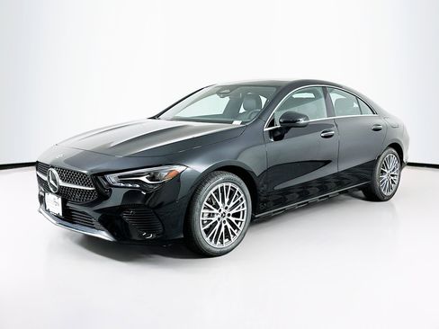 Used 2025 Mercedes-Benz CLA 250 image 3