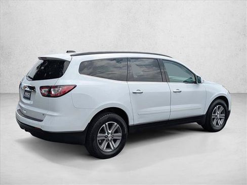 Used 2017 Chevrolet Traverse LT AWD/4WD image 5