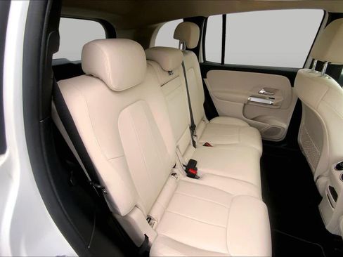 Used 2023 Mercedes-Benz GLB 250 image 20